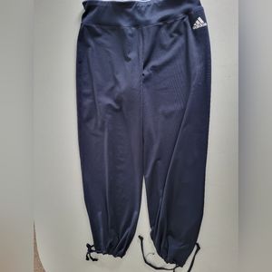 ADIDAS Women's Athletic Work OUT Gym Pant Capri Size Small